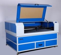 中山自動排料毛絨玩具激光切割機_焊接切割設備欄目