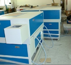 供應皮革裁切機/皮革打孔鏤空雕花設備激光切割機_機械及行業(yè)設備_世界工廠網(wǎng)中國產(chǎn)品信息庫